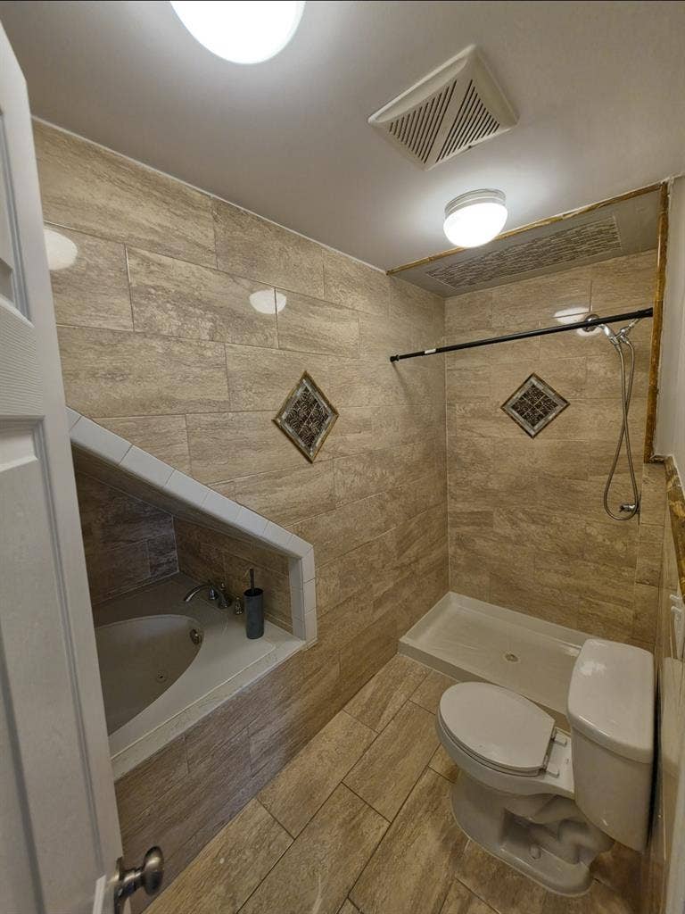 Private Studio w/ Jacuzzi