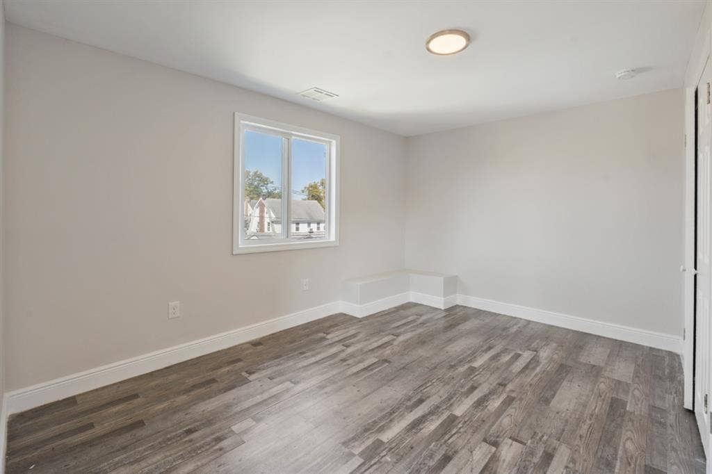 Rooms in a New Building