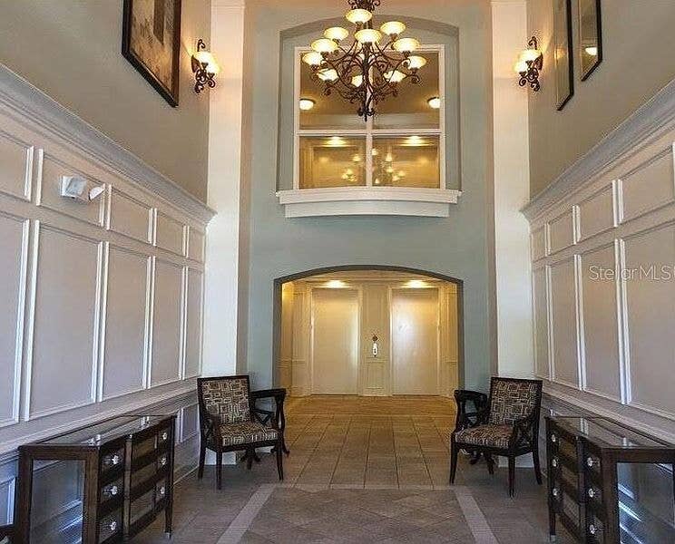 Looking for a roomate