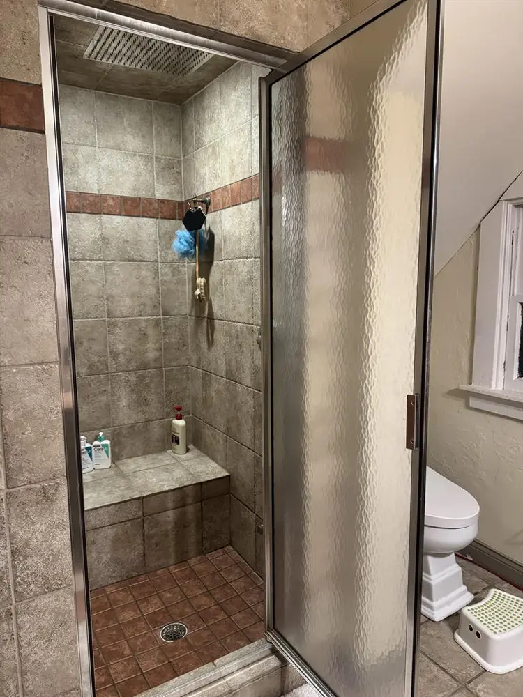 Single bedroom
