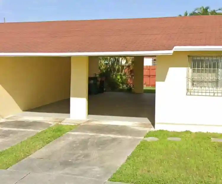 Available N0v1/room privada/private