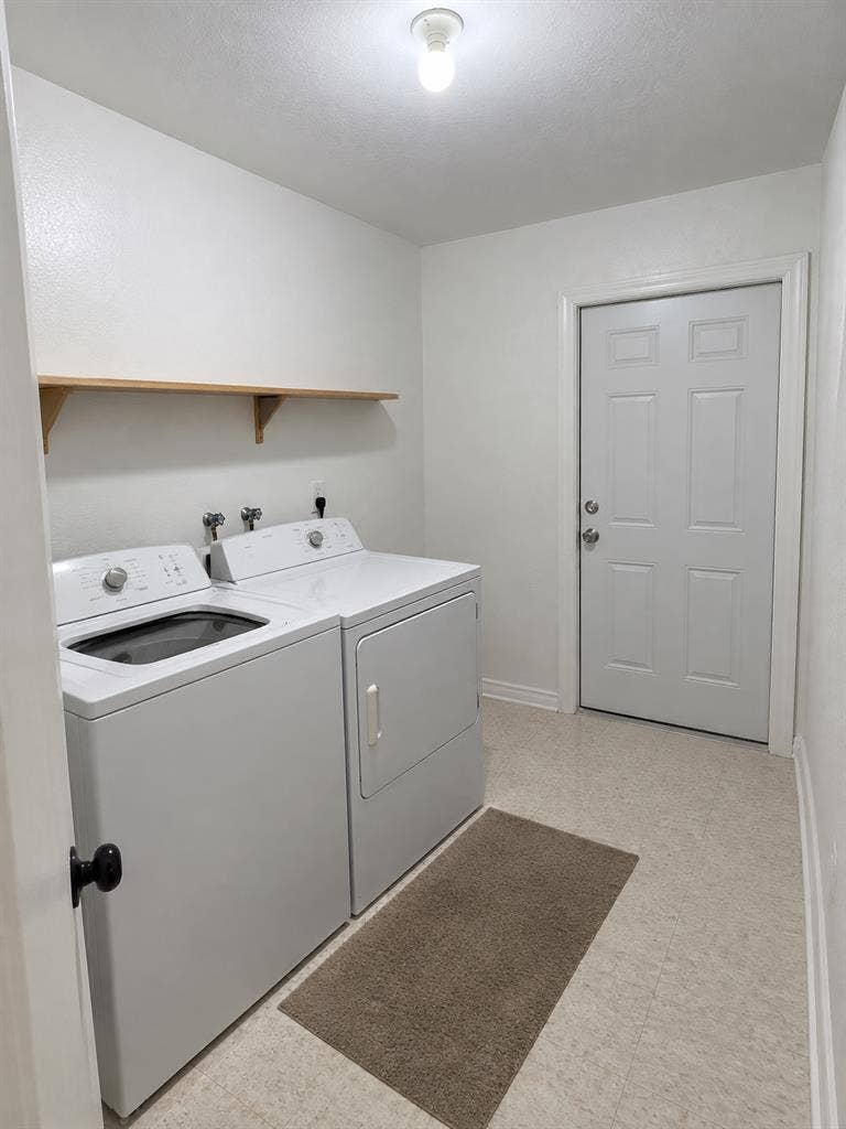 Available N0v1/room privada/private
