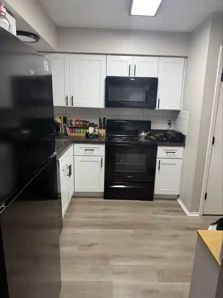 Two bed 1.5 bath split level apar
