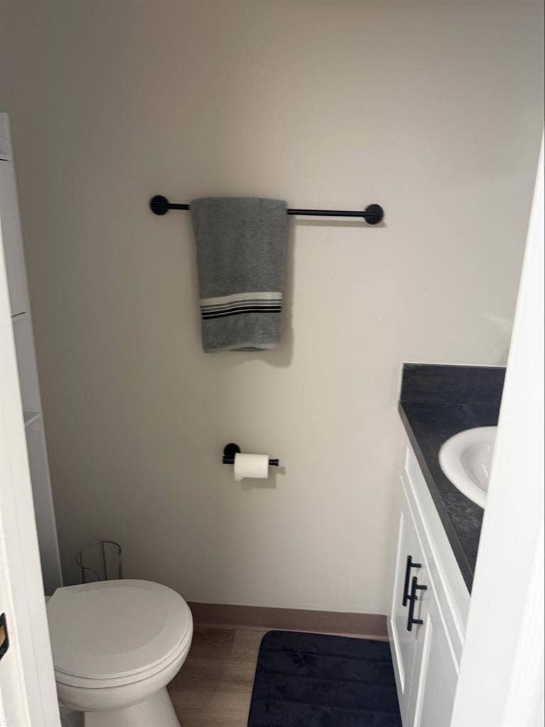 Two bed 1.5 bath split level apar