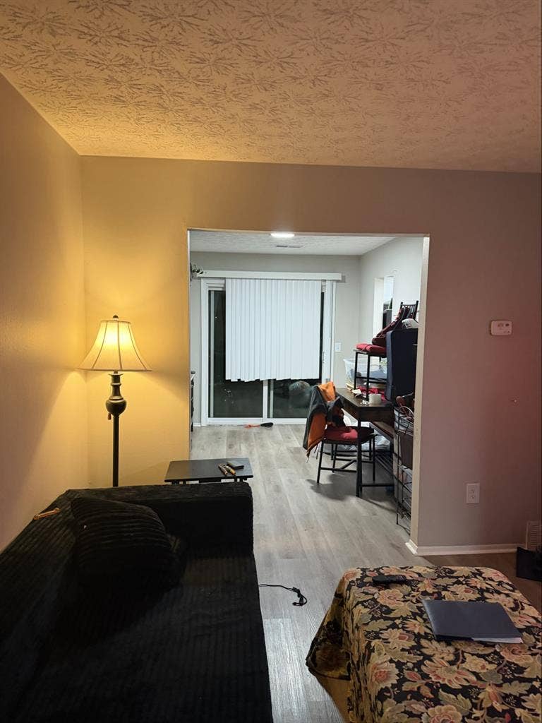 Two bed 1.5 bath split level apar