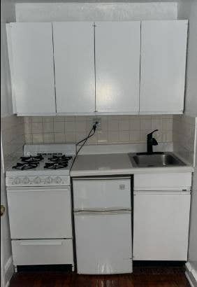 fully furnished room n Kips Bay