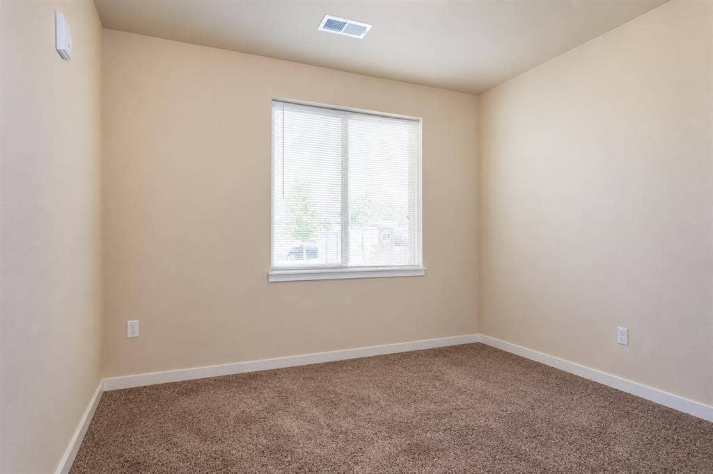 3 Bed / 3 Bath, Furnished Optional