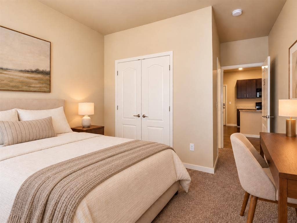 3 Bed / 3 Bath, Furnished Optional