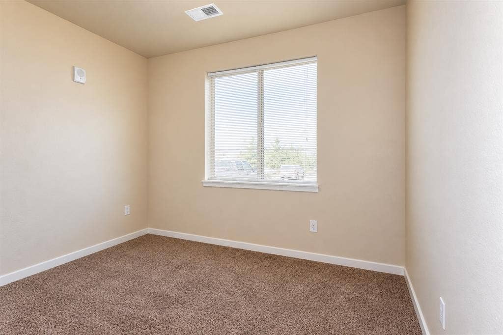 3 Bed / 3 Bath, Furnished Optional