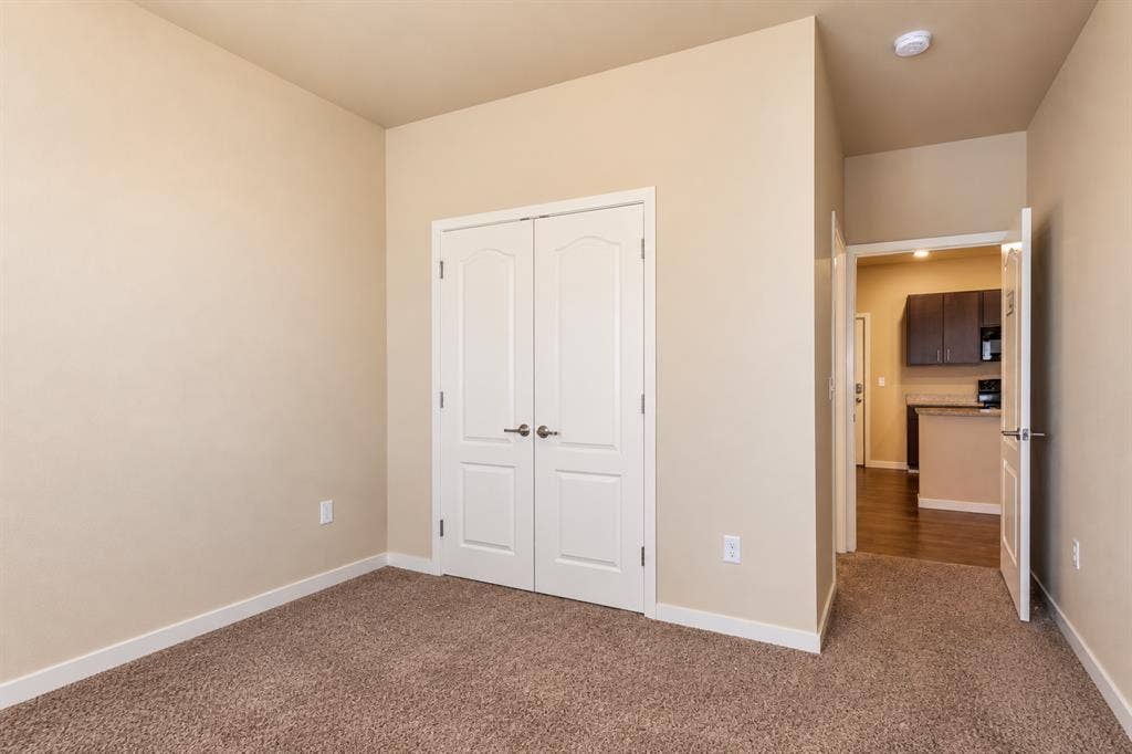 3 Bed / 3 Bath, Furnished Optional