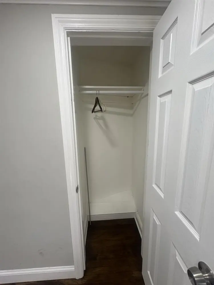 🏡 One Room Available – Female Only