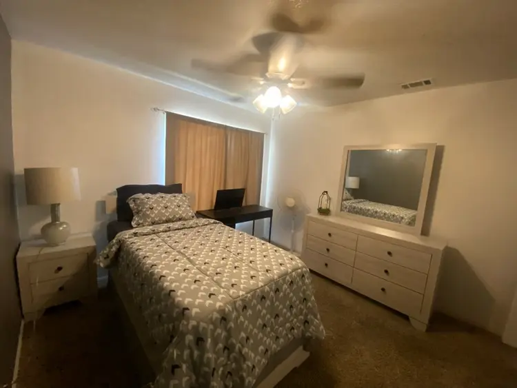 Room for rent