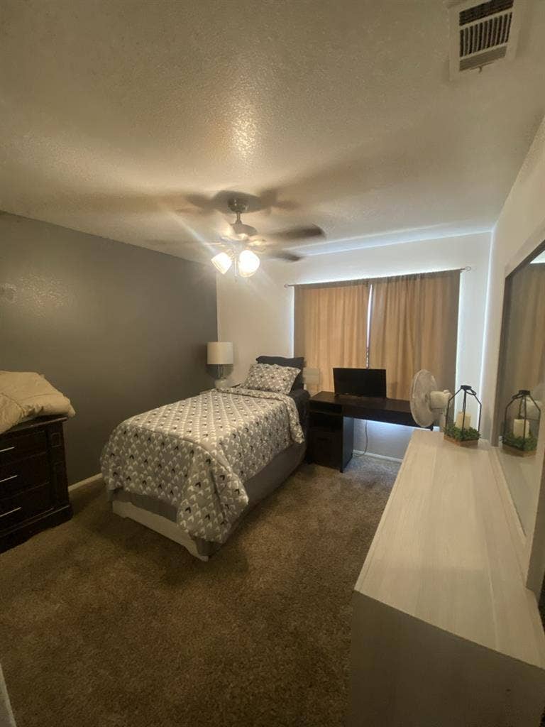 Room for rent