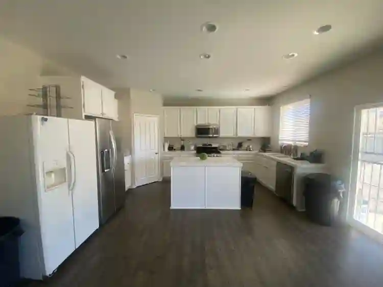 Room for rent in a shared housee