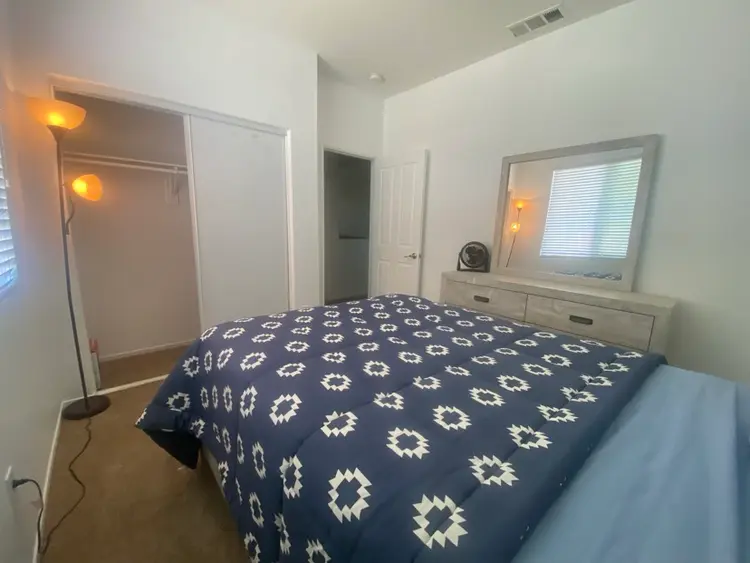 Room for rent in a shared housee