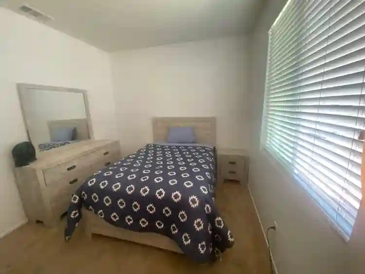Room for rent in a shared housee