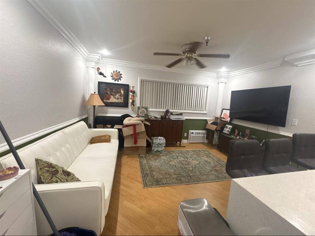 Room Available Nov 1 in Hollywood