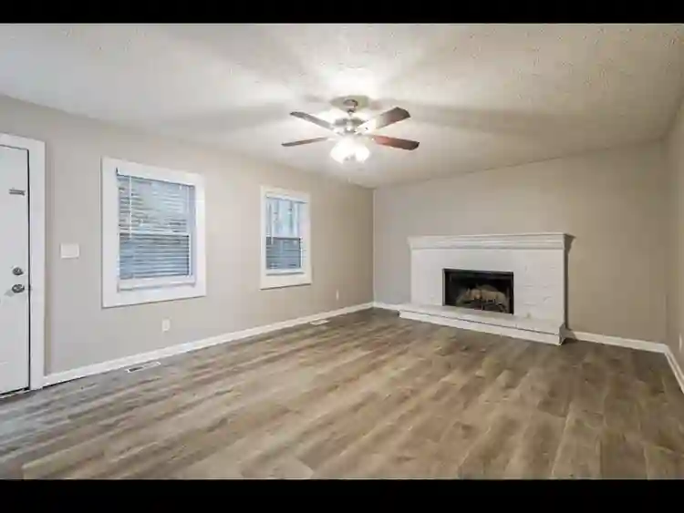 Snellville room in large home