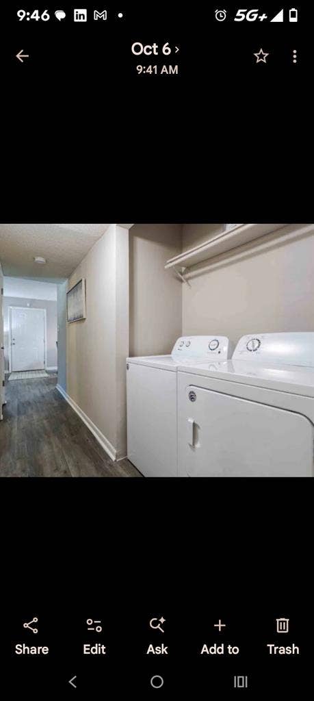 Clean and spacious room available.