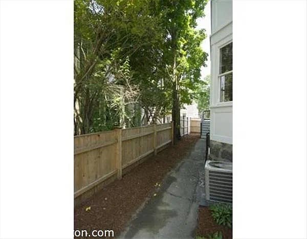 2BR 2BA Jamaica Plain OCT FREE