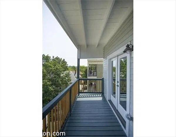 2BR 2BA Jamaica Plain OCT FREE