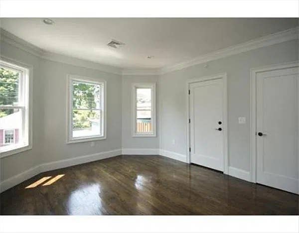 2BR 2BA Jamaica Plain OCT FREE