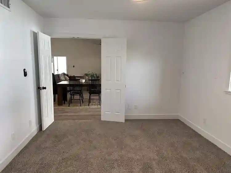 1 bed for rent utilities included!!