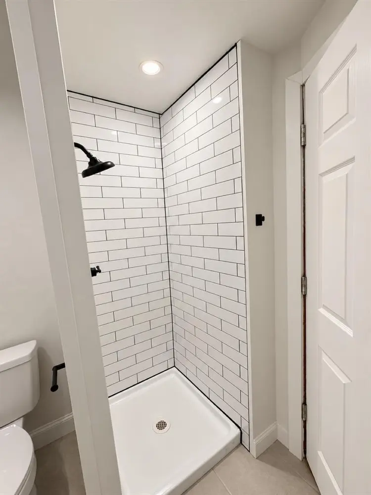 Room for Rent in Spacious 3BR/2BA