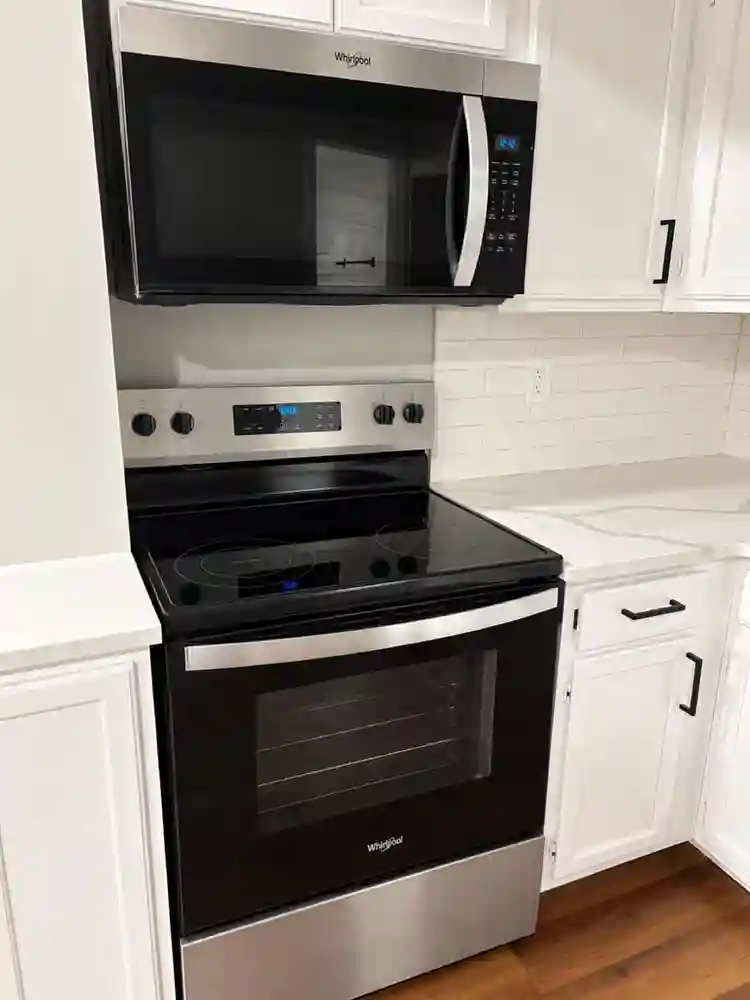 Room for Rent in Spacious 3BR/2BA
