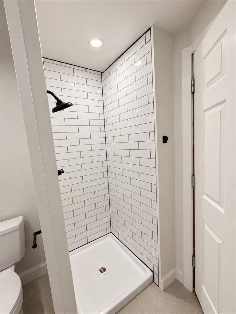 Room for Rent in Spacious 2BR/2BA