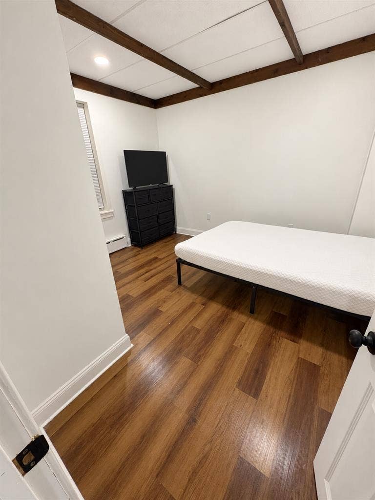 Room for Rent in Spacious 2BR/2BA