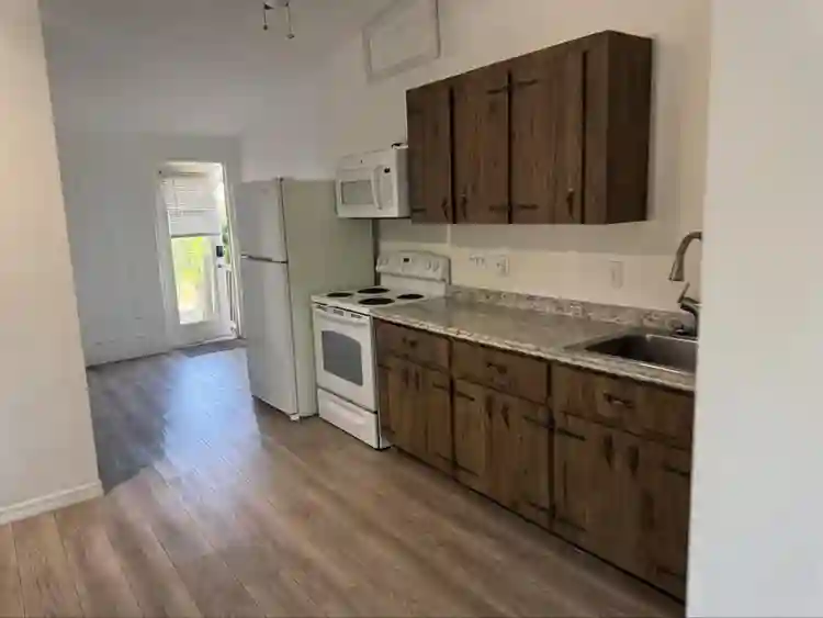 2 bedrooms available