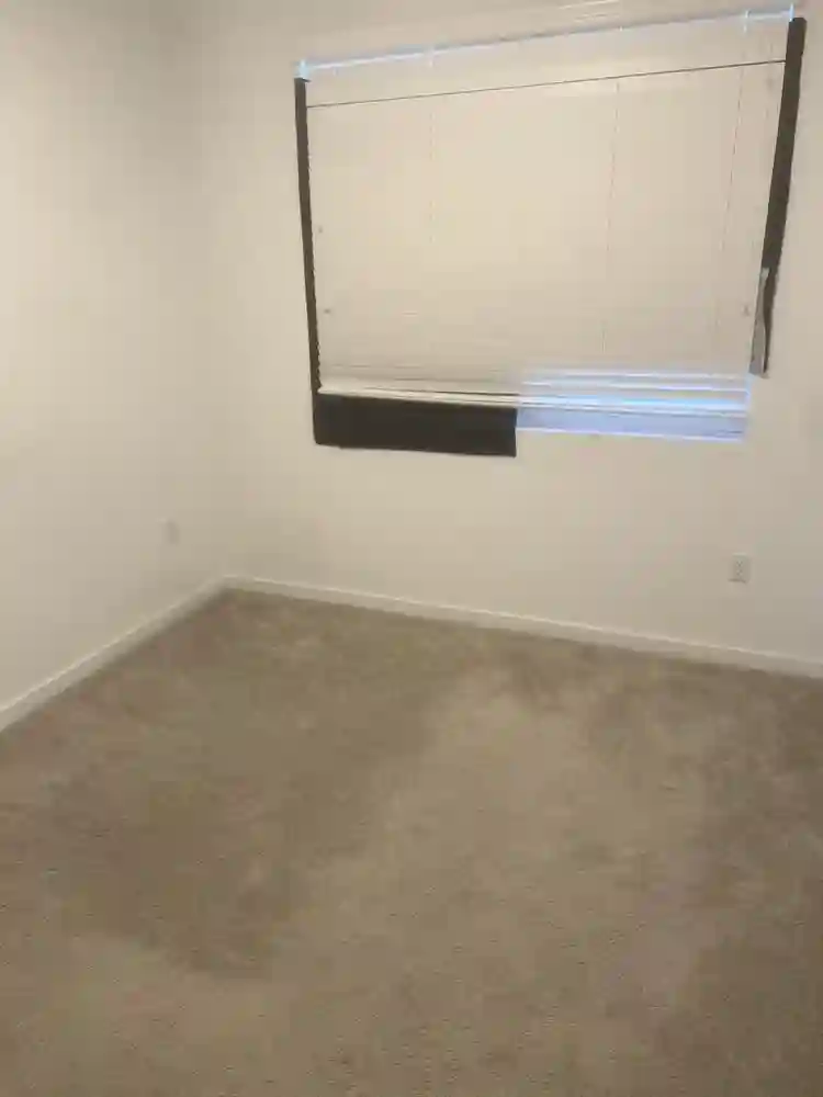 Room available to rent in Ontario