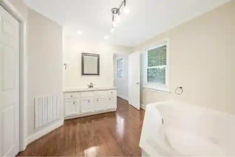 Available 3Bed home move in ready
