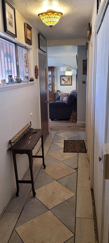 Large Bedroom w/ Private bathroom