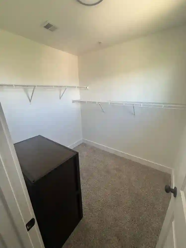 COTTAGES AT TUCSON LEASE TAKEOVER