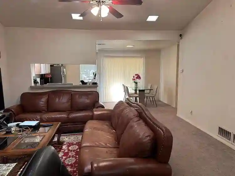 2 BR in Garland