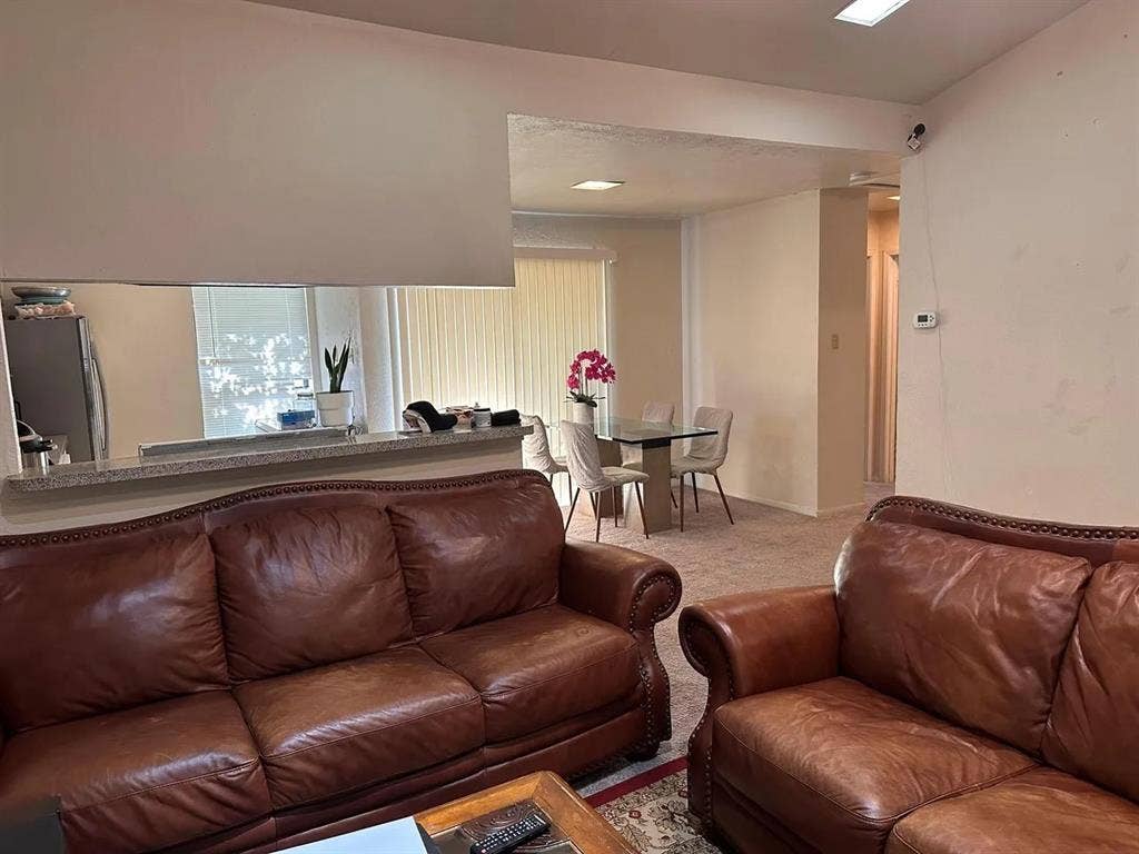 2 BR in Garland