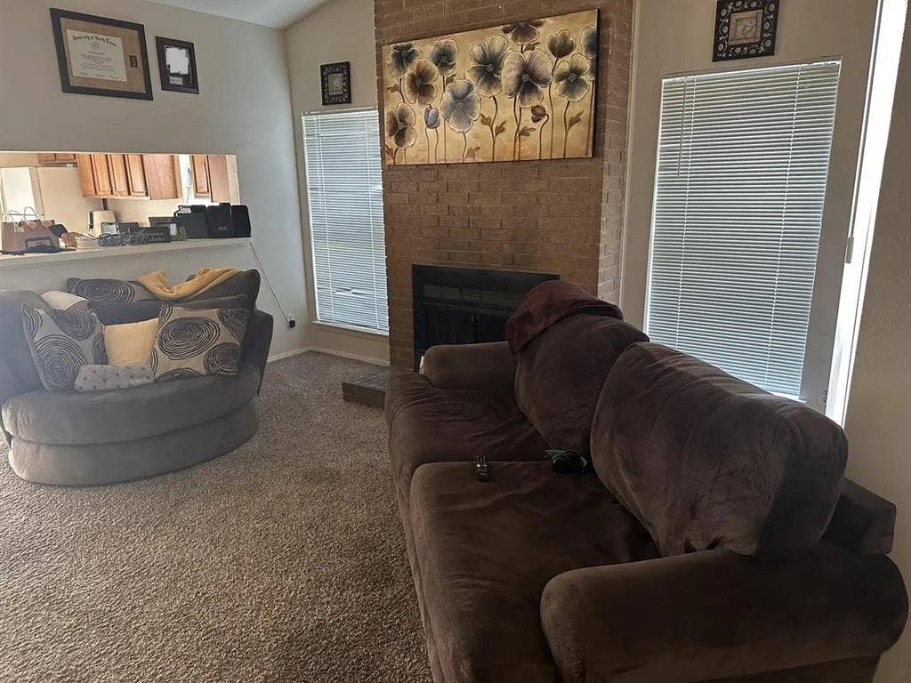 2 BR in Garland