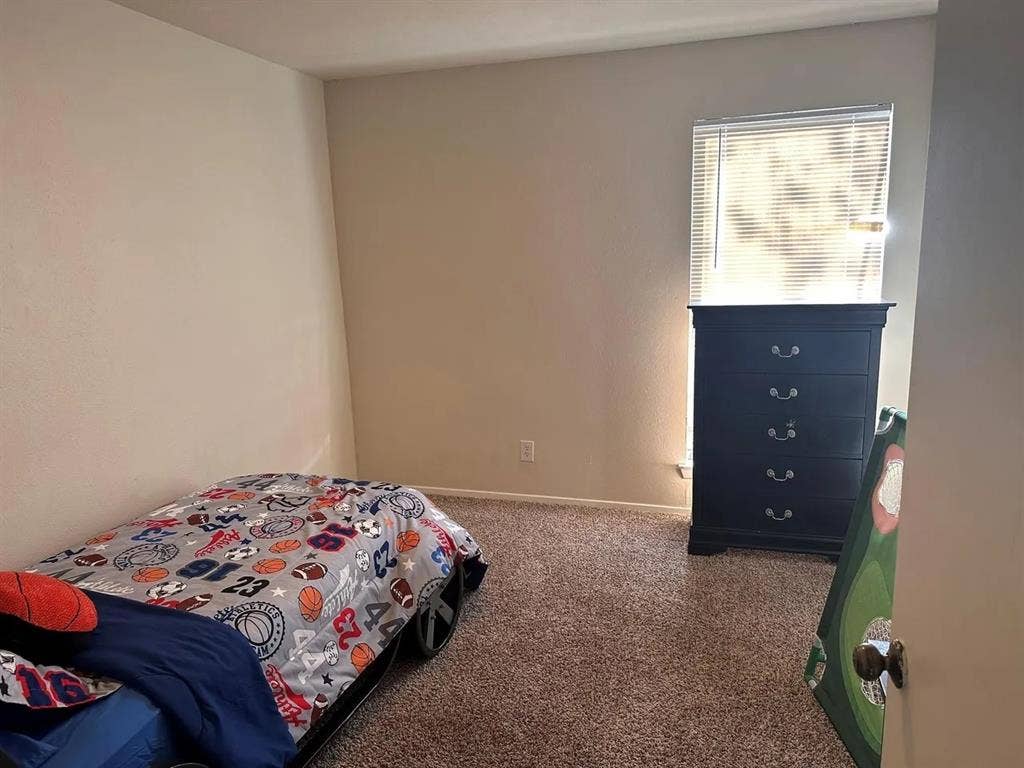 2 BR in Garland