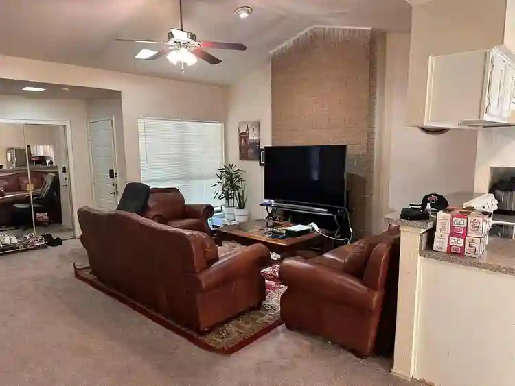 2 BR in Garland