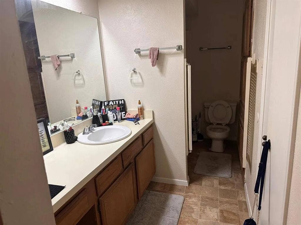 2 BR in Garland
