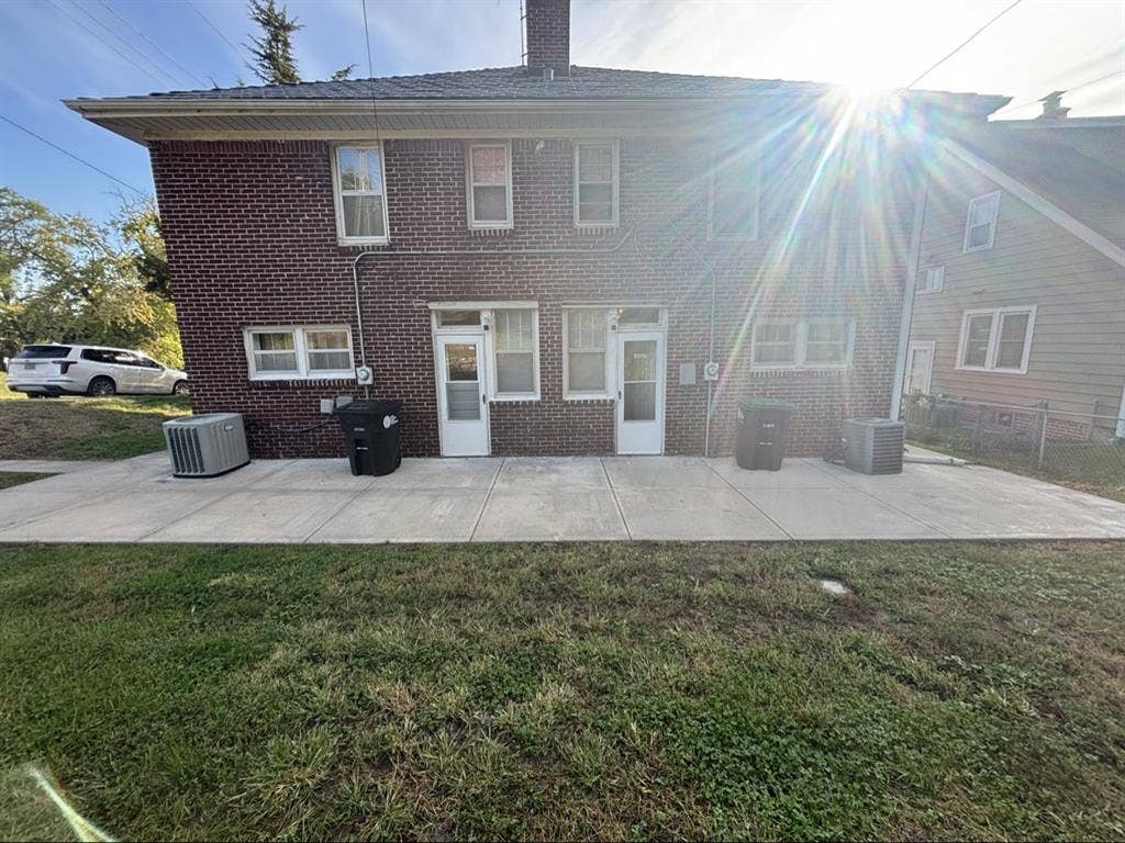 FIELD CLUB APARTMENT FOR RENT