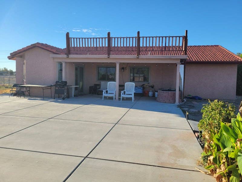 5 Bdrm W/ Large Yard & Nice People