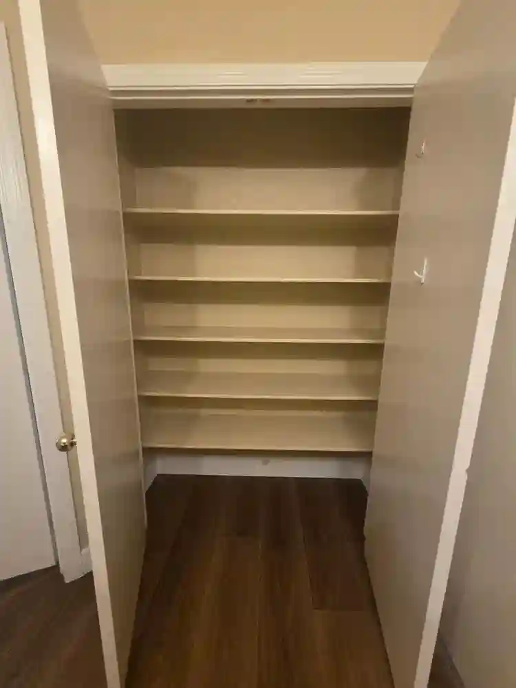 PEACEFUL PRIVATE ROOM FOR RENT