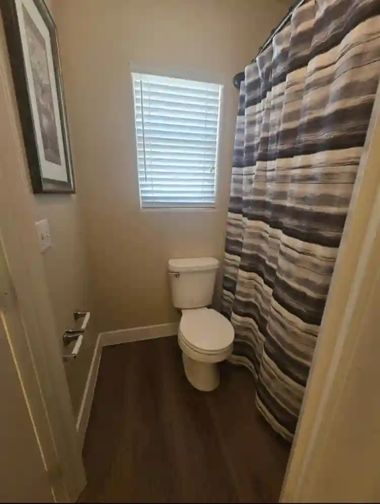 PEACEFUL PRIVATE ROOM FOR RENT