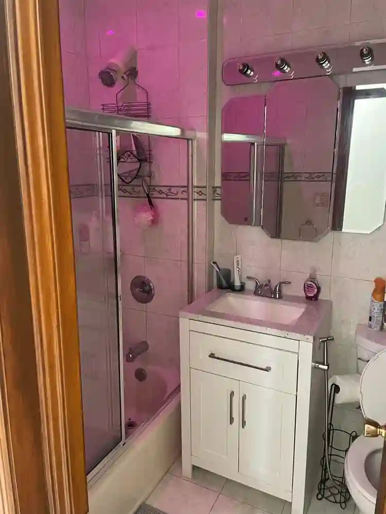 2 rooms for one tenant only