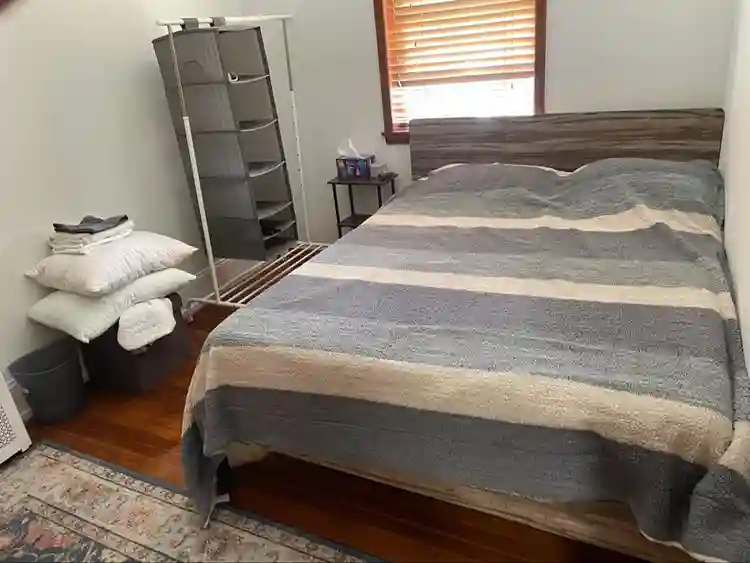 2 rooms for one tenant only