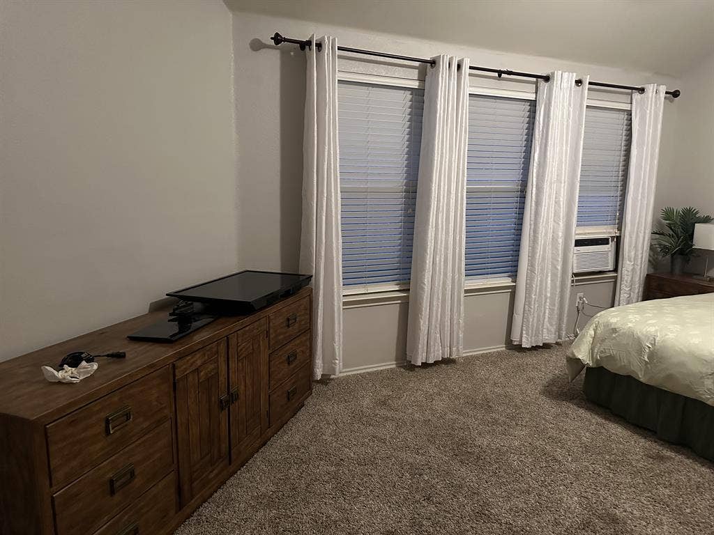 Large Master En-suite Furnished