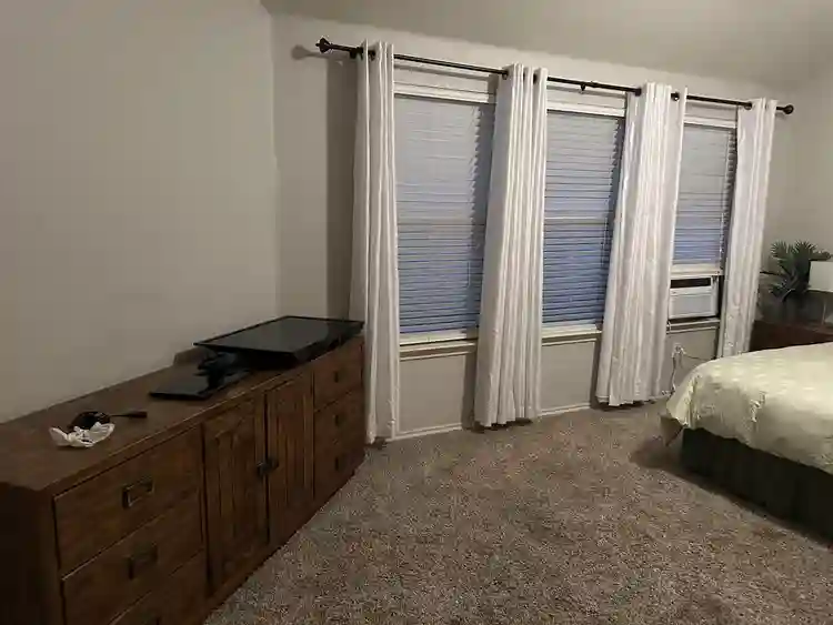 Large Master En-suite Furnished